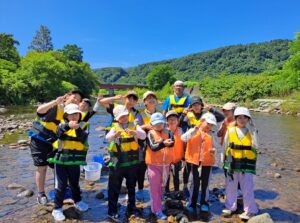 【活動報告】川の自然体験教室を実施しました